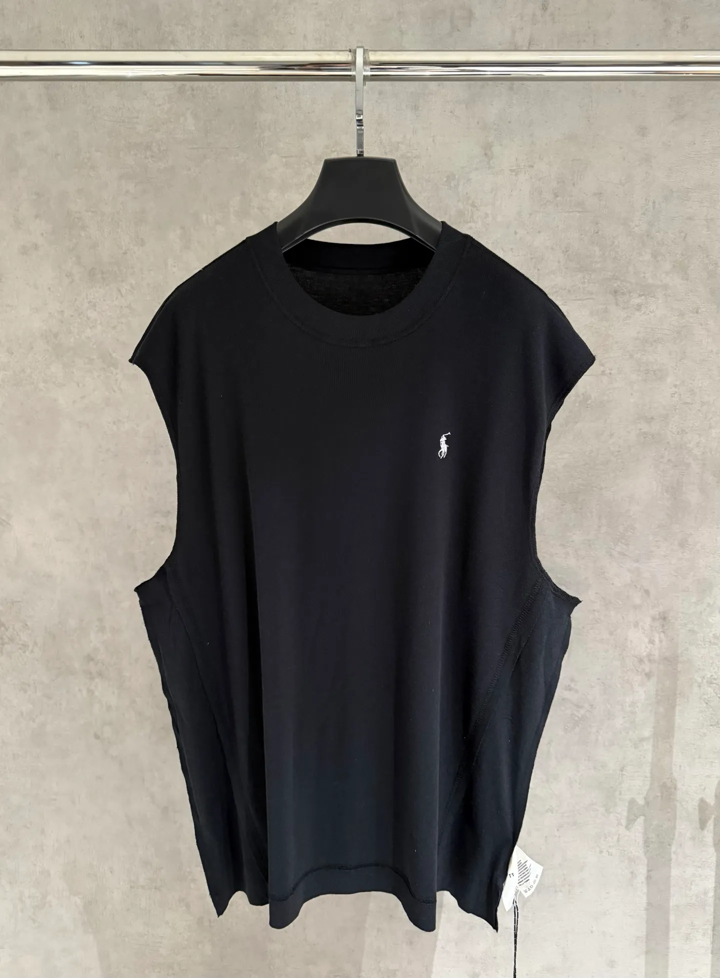 🅿️180 [Strict quality control] Ralph Lauren's new sleeveless vest is new. Unique tailoring and extremely simple design three-dimensional embroidery highlight the brand's design concept. The fabric is made of ultra-light cotton silk fabric. The upper body is comfortable and breathable. Black and white colors. Size L-4xl